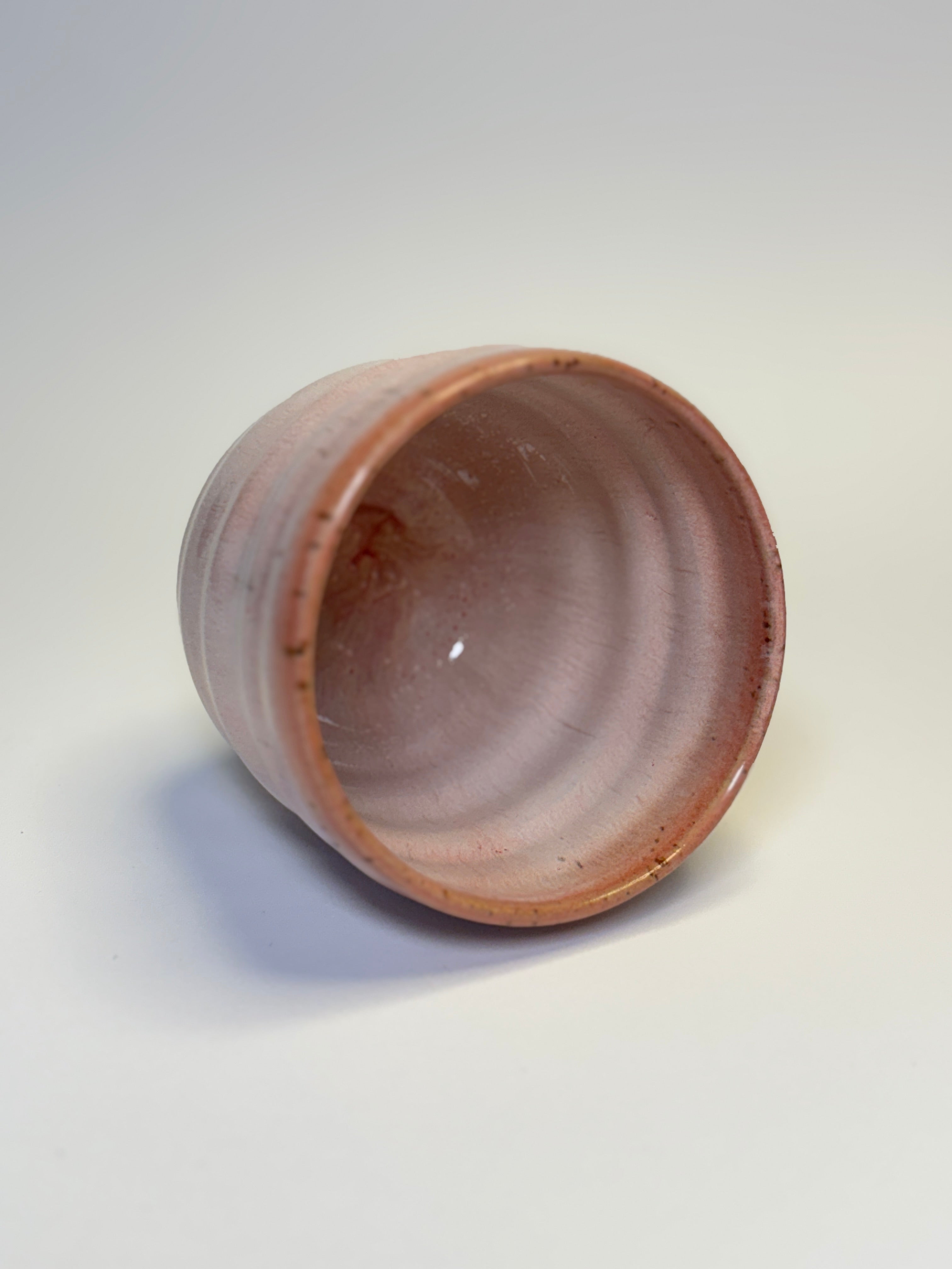 Swirl cup
