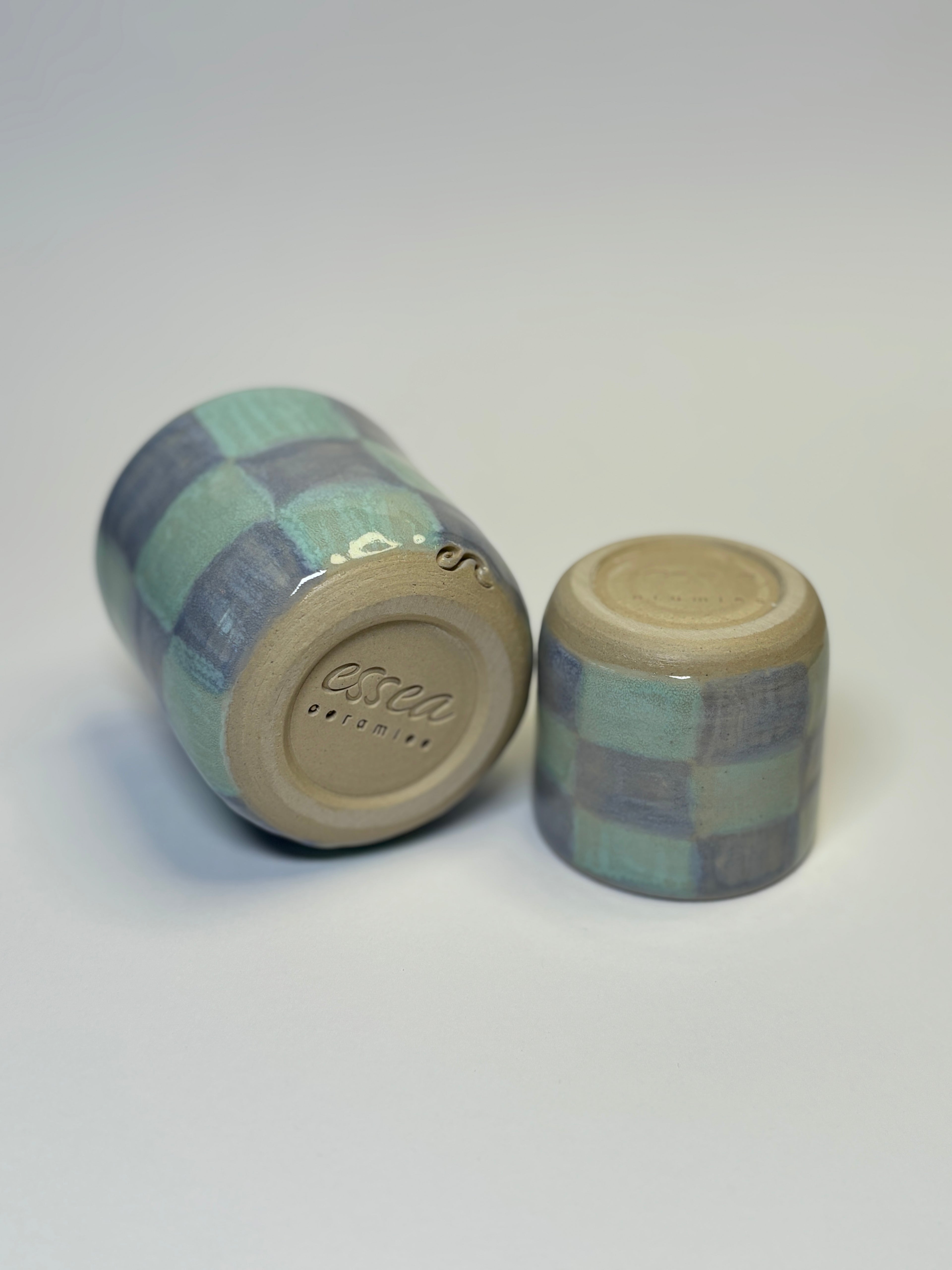 Koffiekopje en espresso cup geblokt lila-zeegroen