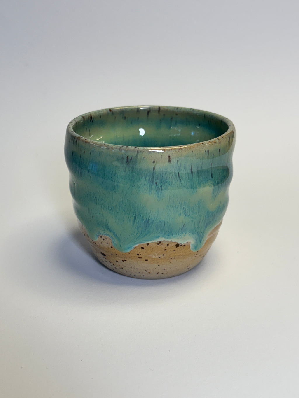 Swirl cup